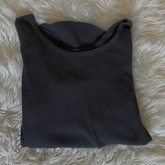 Two TNA Waffle Knit Crewneck - Picture 2 of 4